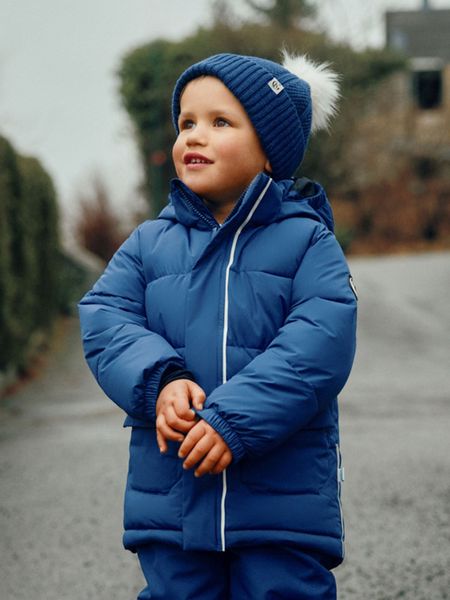 Gullkorn design,  Jade parkas stormbl&aring;